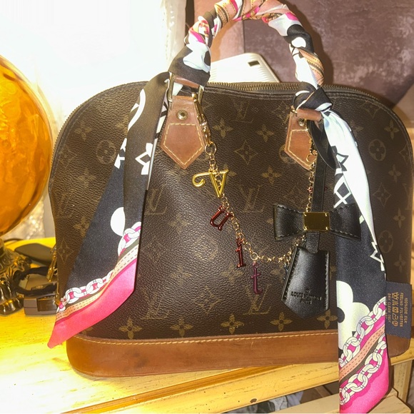 Vintage Louis Vuitton Alma - Picture 1 of 8